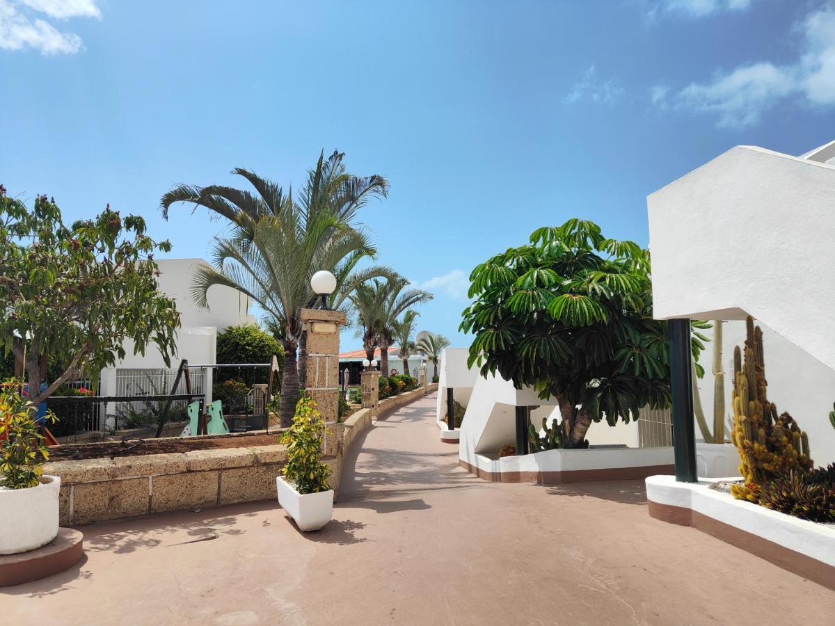 Malibu Park Apartments Sol Адехе Экстерьер фото