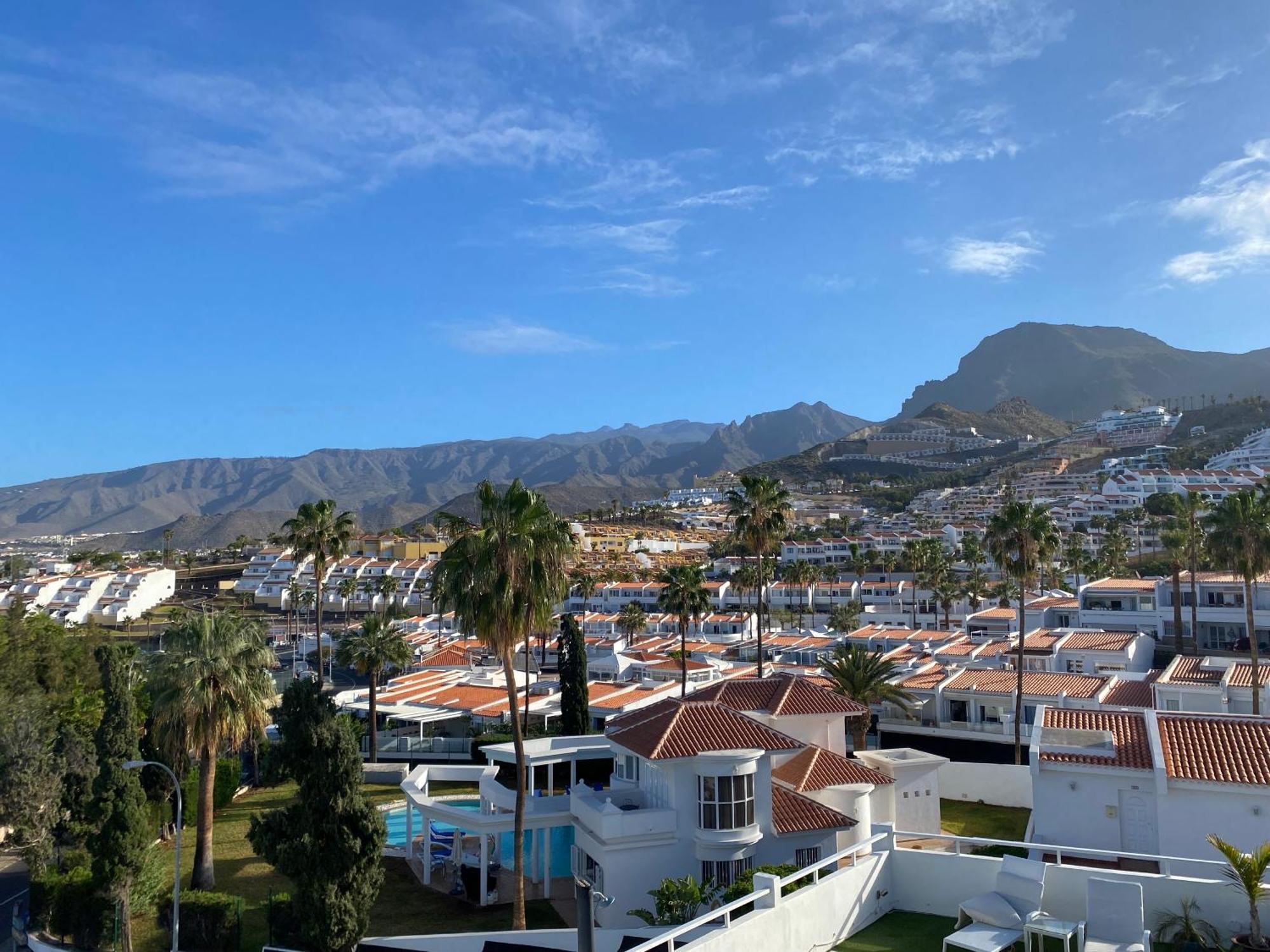 Malibu Park Apartments Sol Адехе Экстерьер фото